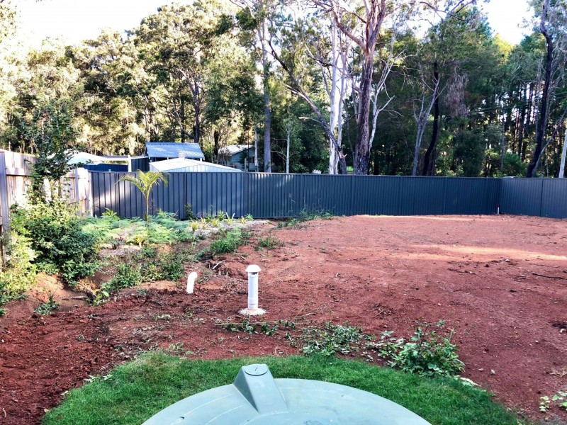 4 Scotts Road, Macleay Island QLD 4184