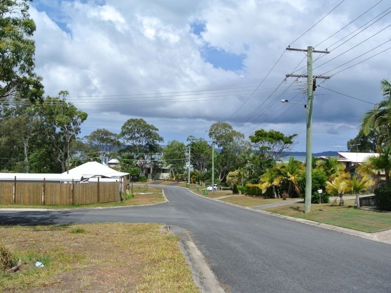 1 Alkira Street, Macleay Island QLD 4184