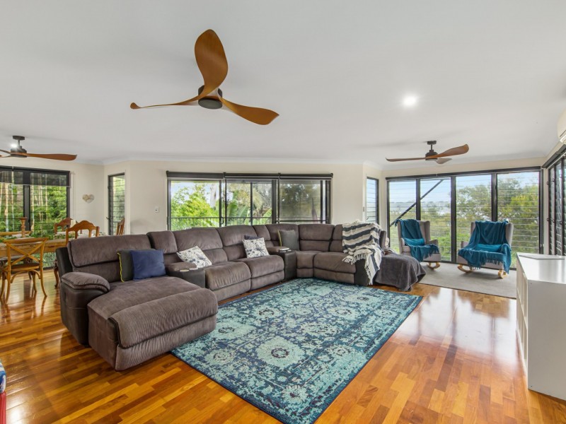 38 MELALEUCA DR, Lamb Island QLD 4184
