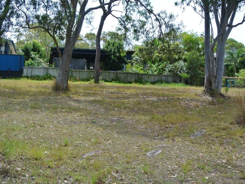 3 Alkira Street, Macleay Island QLD 4184