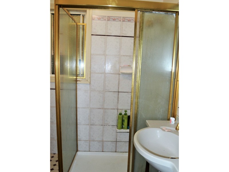 8 Vine Street, Macleay Island QLD 4184