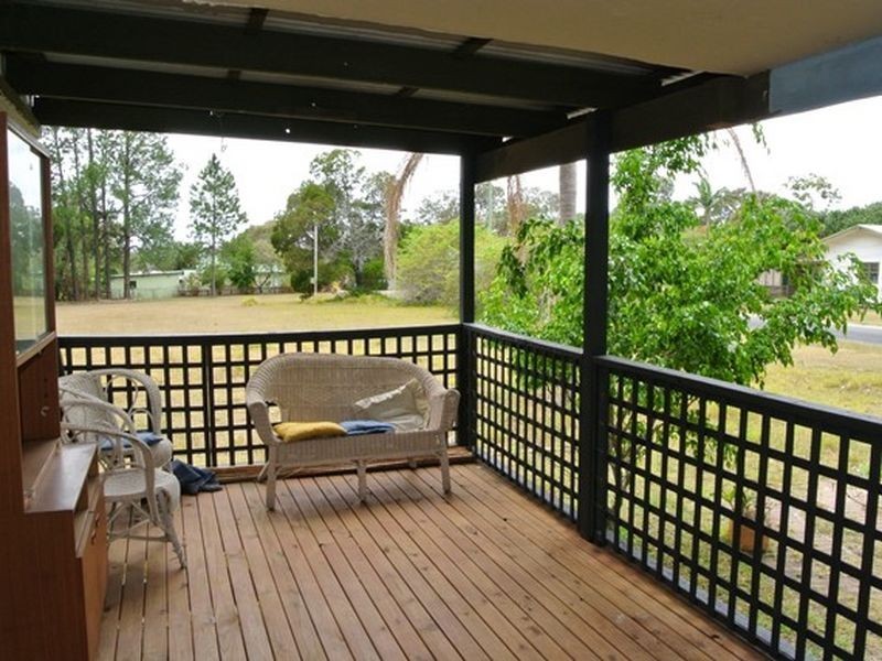 15 Jan Street, Macleay Island QLD 4184