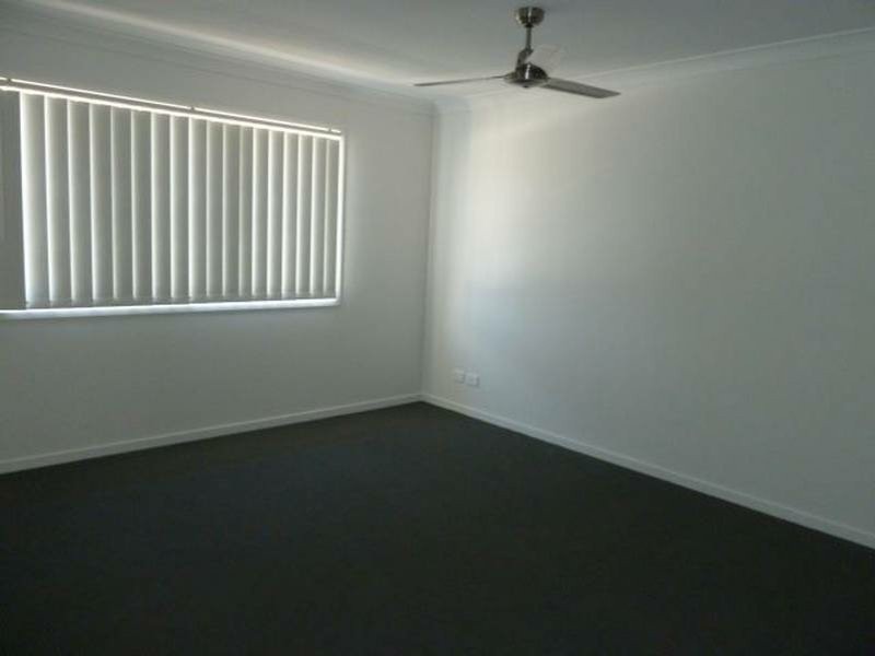 11/4 Rhiana Street, Pimpama QLD 4209