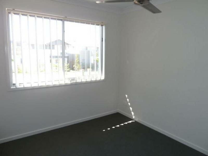 11/4 Rhiana Street, Pimpama QLD 4209