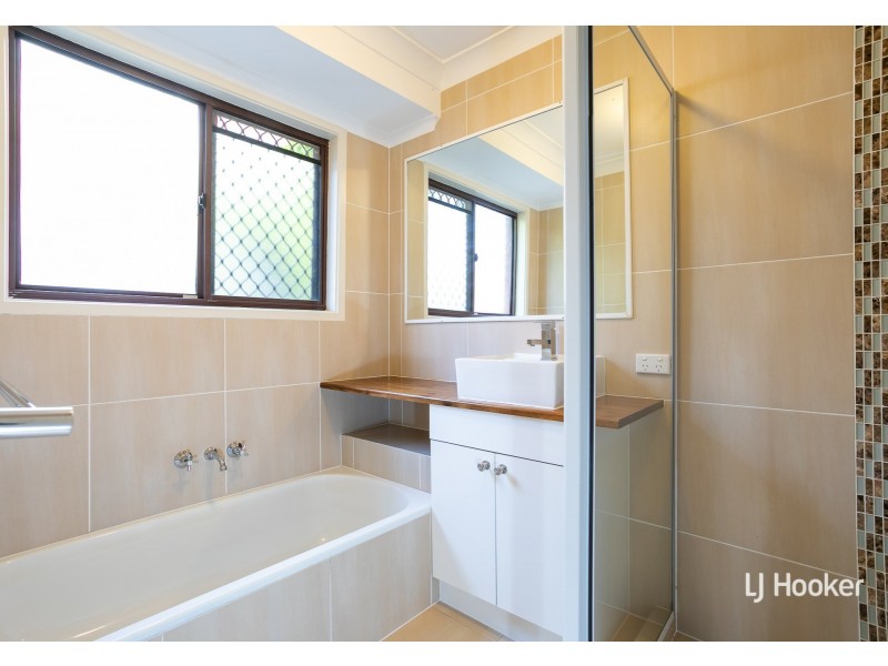 7 Junee Street, Redland Bay QLD 4165