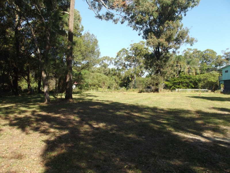 12-14 Vine Street, Macleay Island QLD 4184