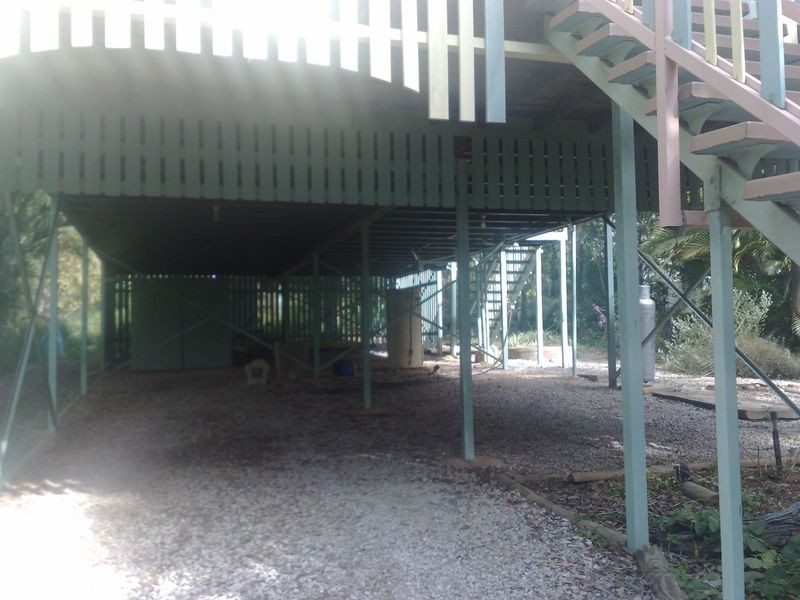 38 Blue Bay Cres, Macleay Island QLD 4184