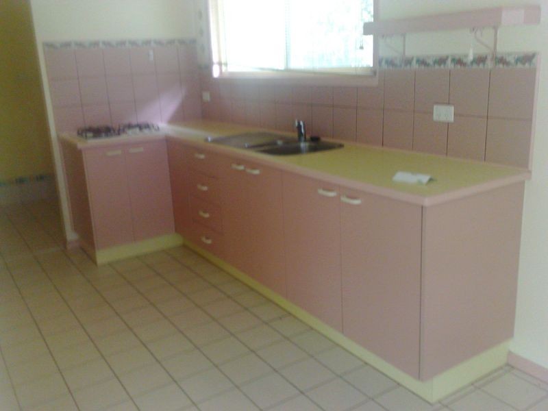 38 Blue Bay Cres, Macleay Island QLD 4184