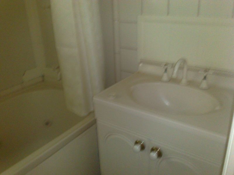 38 Blue Bay Cres, Macleay Island QLD 4184