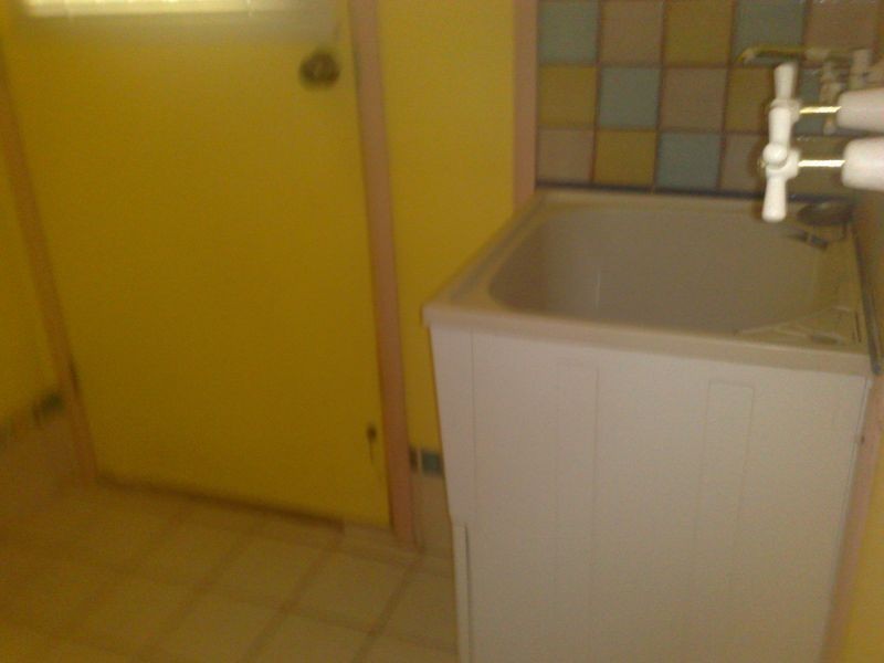 38 Blue Bay Cres, Macleay Island QLD 4184