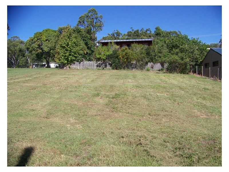 6 Granadilla Street, Macleay Island QLD 4184