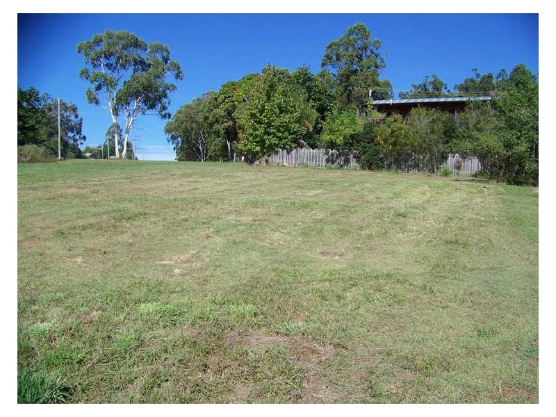 6 Granadilla Street, Macleay Island QLD 4184