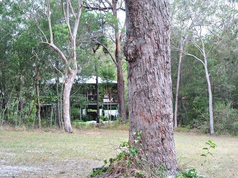 4 President Terrace, Macleay Island QLD 4184