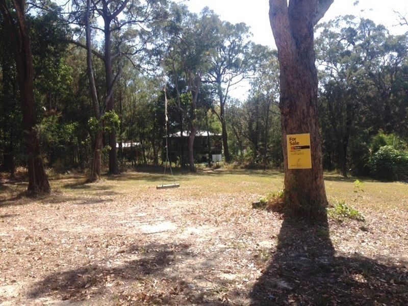 4 President Terrace, Macleay Island QLD 4184