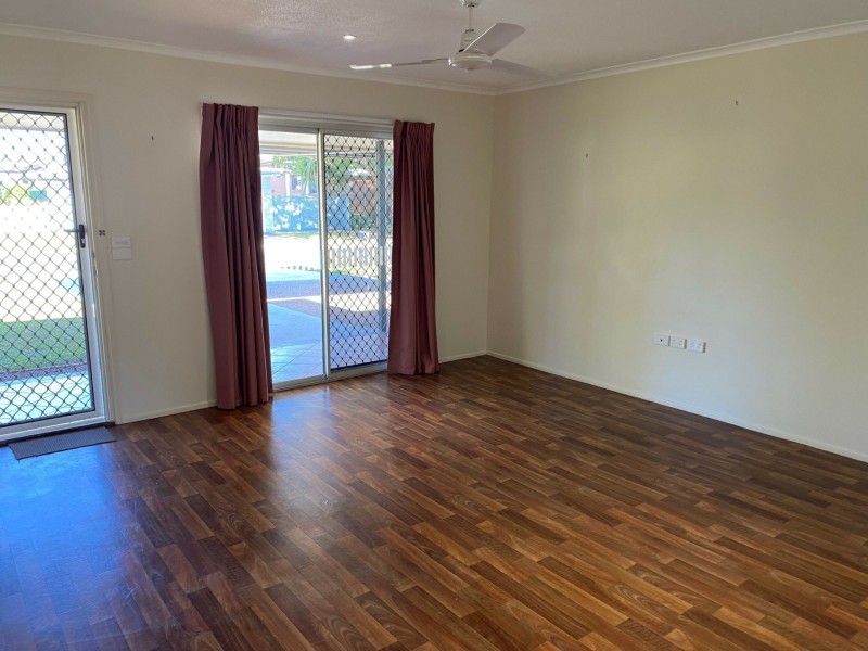 21a Stradbroke Street, Redland Bay QLD 4165