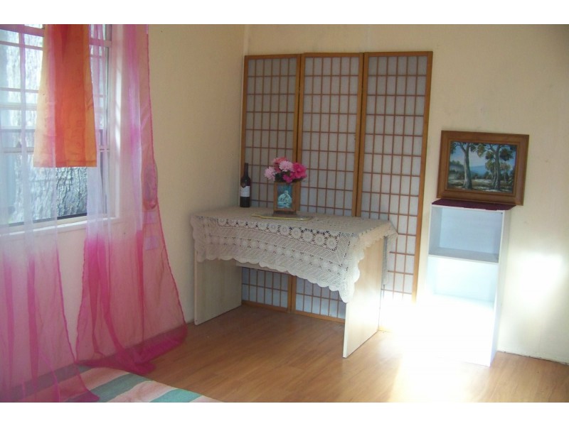 110 LUCAS DR, Lamb Island QLD 4184