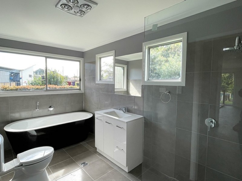 10 Alexander Street, Macleay Island QLD 4184