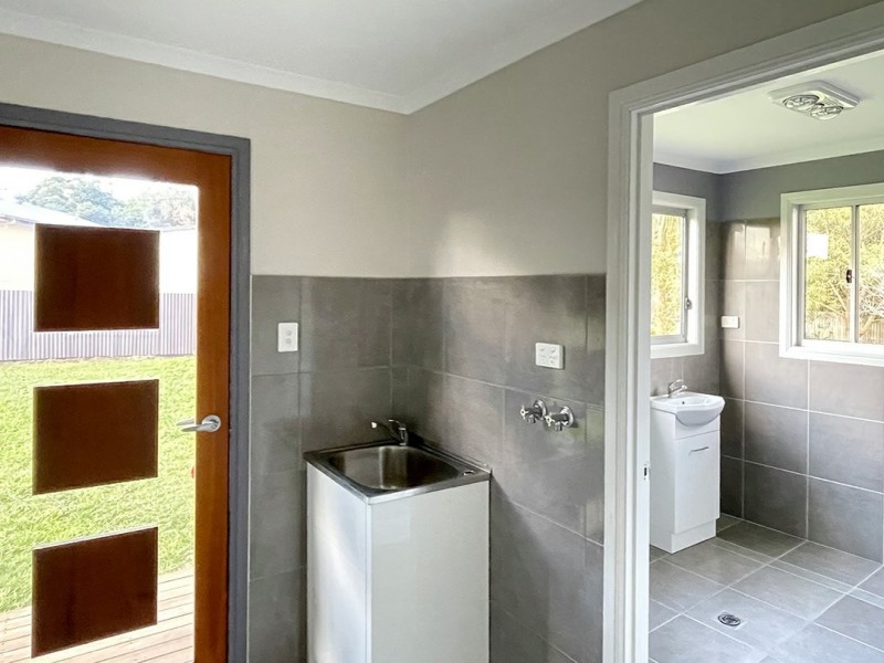 10 Alexander Street, Macleay Island QLD 4184