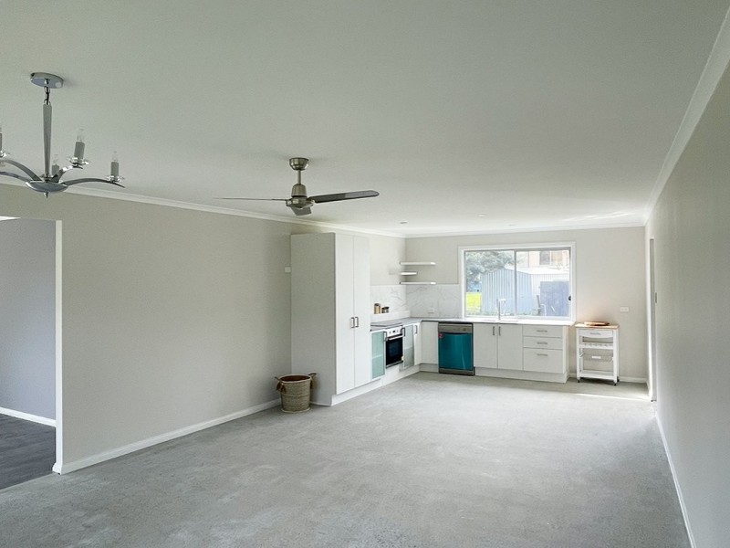 10 Alexander Street, Macleay Island QLD 4184