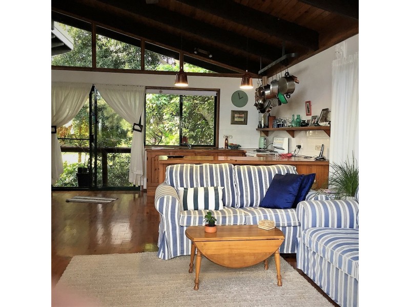 68 Treasure Island Avenue, Karragarra Island QLD 4184