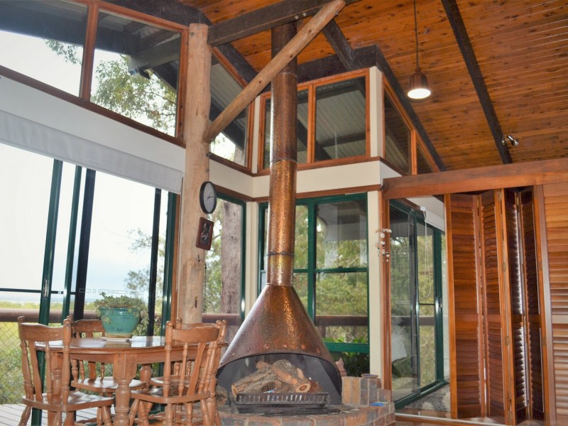 68 Treasure Island Avenue, Karragarra Island QLD 4184