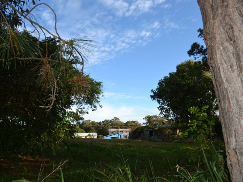 68 Hastings Terrace, Macleay Island QLD 4184