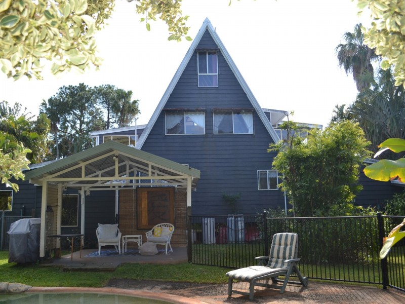 40-42 Noyes Parade, Karragarra Island QLD 4184