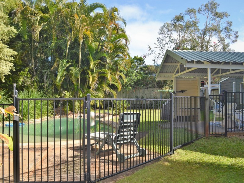 40-42 Noyes Parade, Karragarra Island QLD 4184