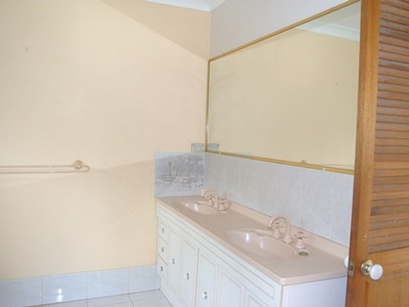 29 Jan Street, Macleay Island QLD 4184