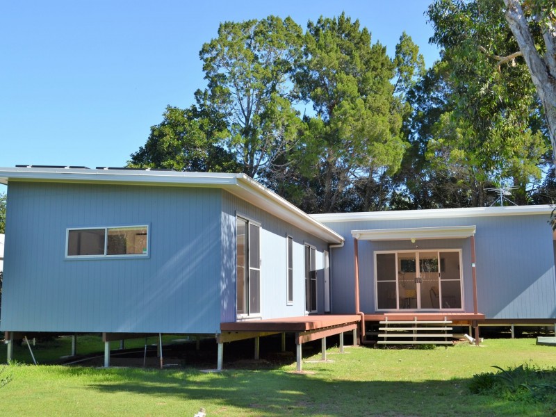 51 Noyes Parade, Karragarra Island QLD 4184