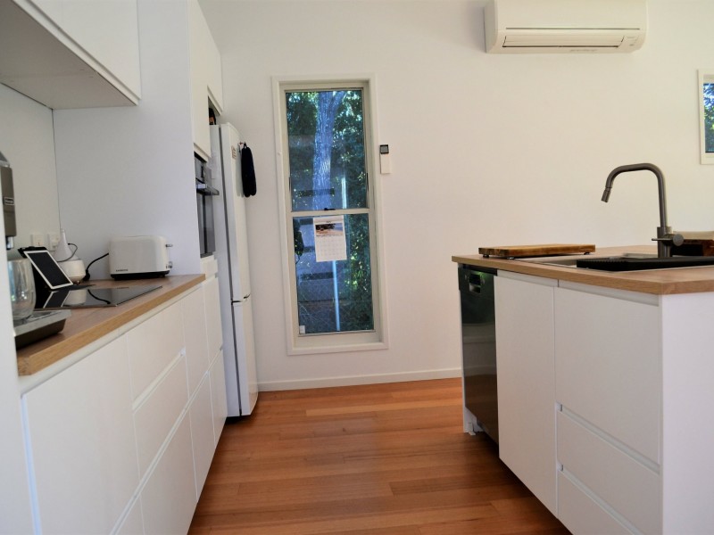 51 Noyes Parade, Karragarra Island QLD 4184