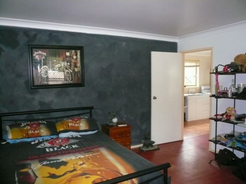 62 High Central Road, Macleay Island QLD 4184