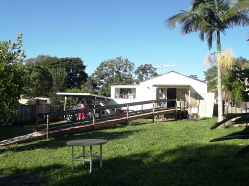 62 High Central Road, Macleay Island QLD 4184