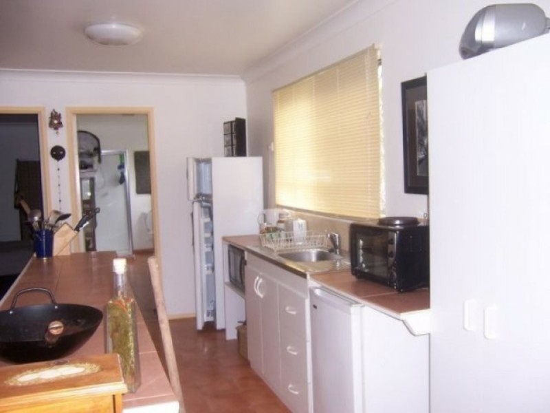 62 High Central Road, Macleay Island QLD 4184