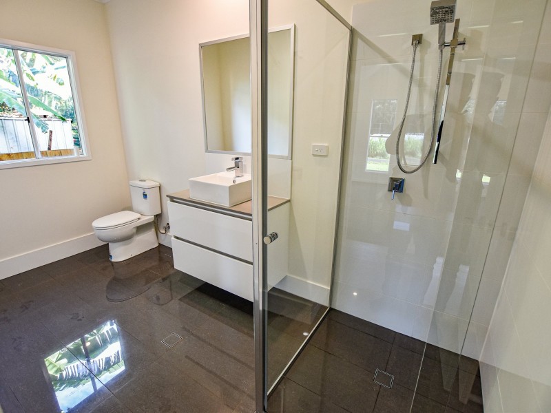 28 Warama Street, Macleay Island QLD 4184