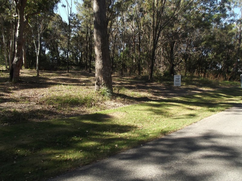 15 Cathy Street, Macleay Island QLD 4184