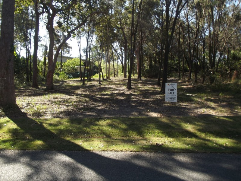 15 Cathy Street, Macleay Island QLD 4184