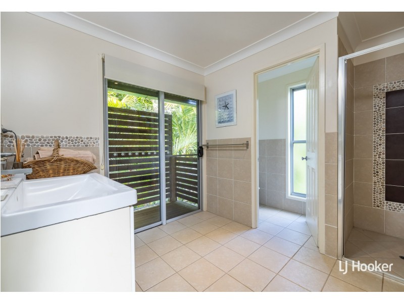 82 The Esplanade, Karragarra Island QLD 4184