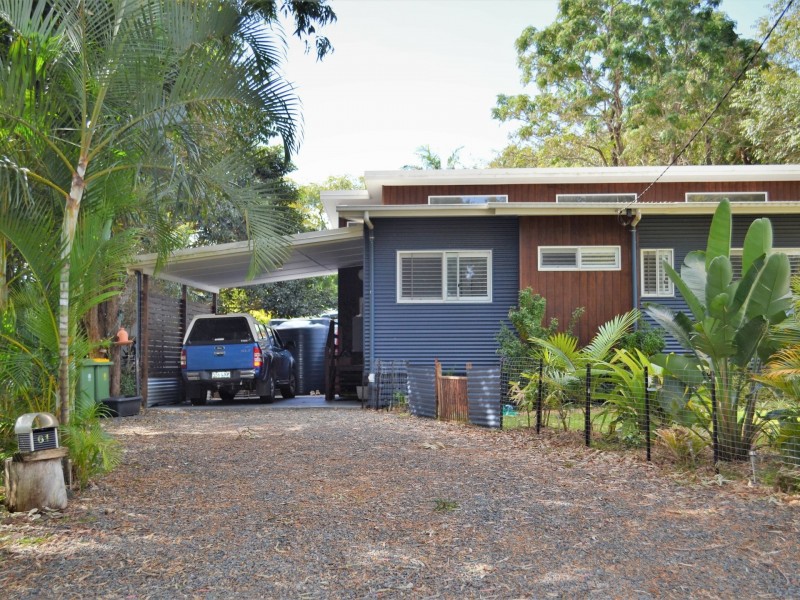 61 Treasure Island Avenue, Karragarra Island QLD 4184