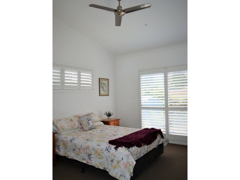 61 Treasure Island Avenue, Karragarra Island QLD 4184