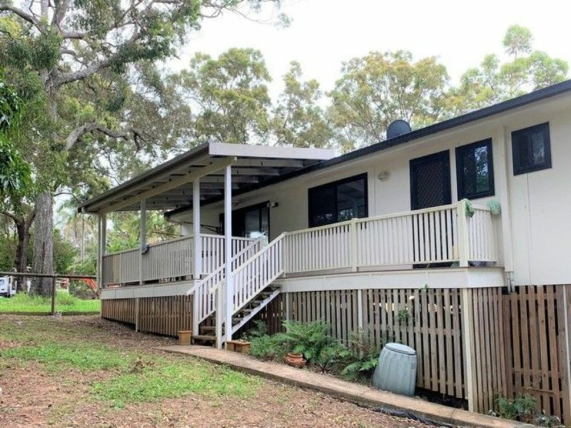 9 PAULA pde, Lamb Island QLD 4184