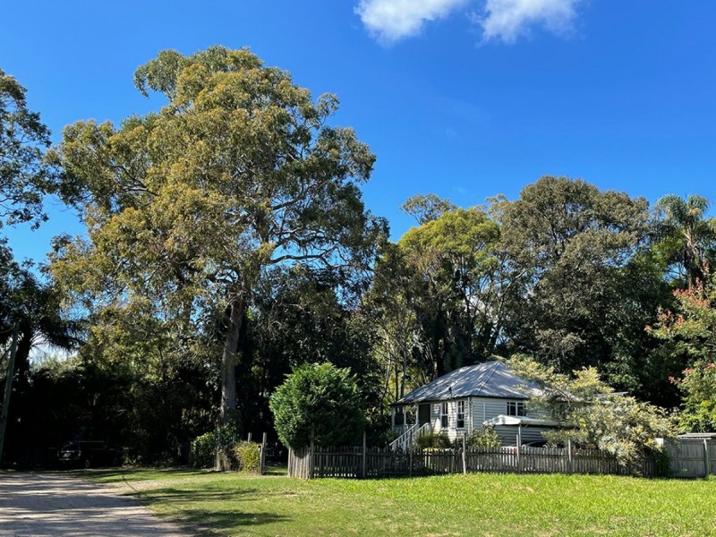 14 Allambie Street, Macleay Island QLD 4184