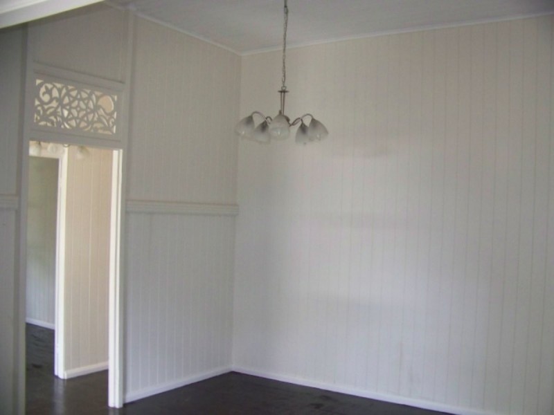 14 Allambie Street, Macleay Island QLD 4184