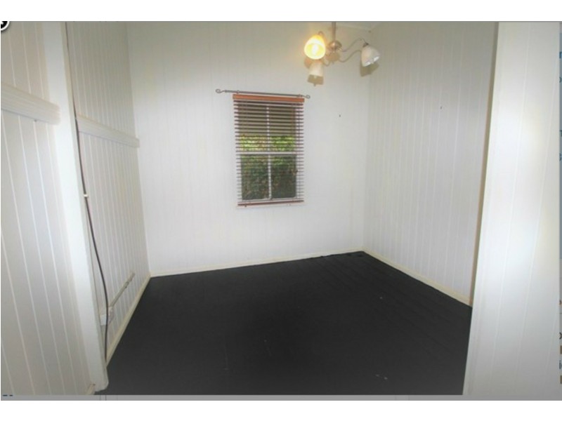 14 Allambie Street, Macleay Island QLD 4184