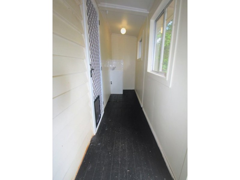 14 Allambie Street, Macleay Island QLD 4184