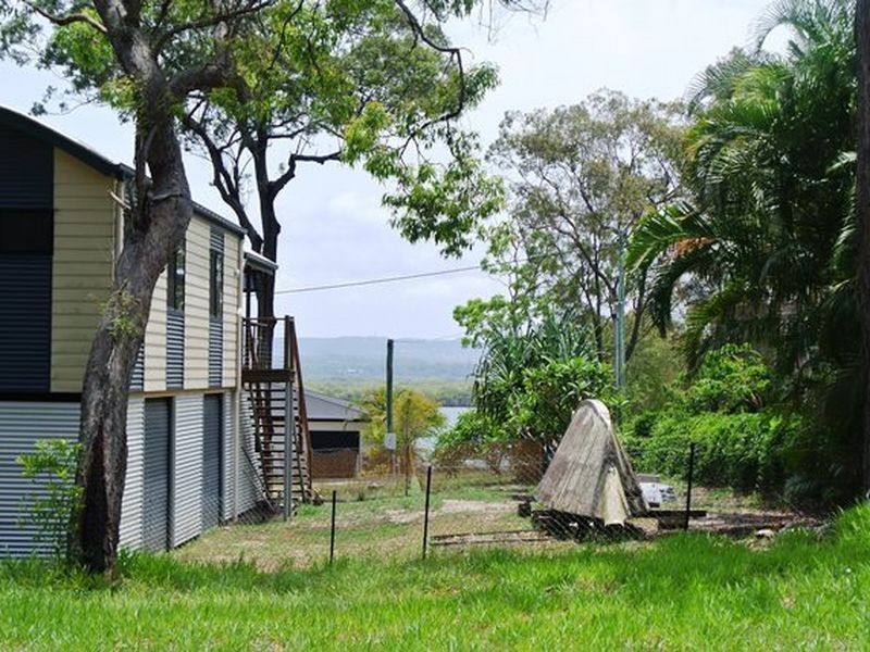 5 President Terrace, Macleay Island QLD 4184