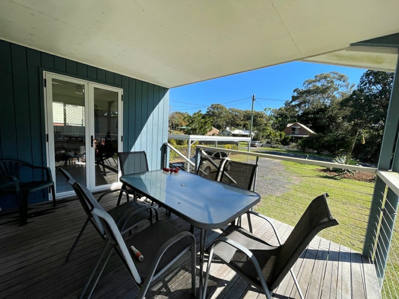 20 Citron Street, Macleay Island QLD 4184