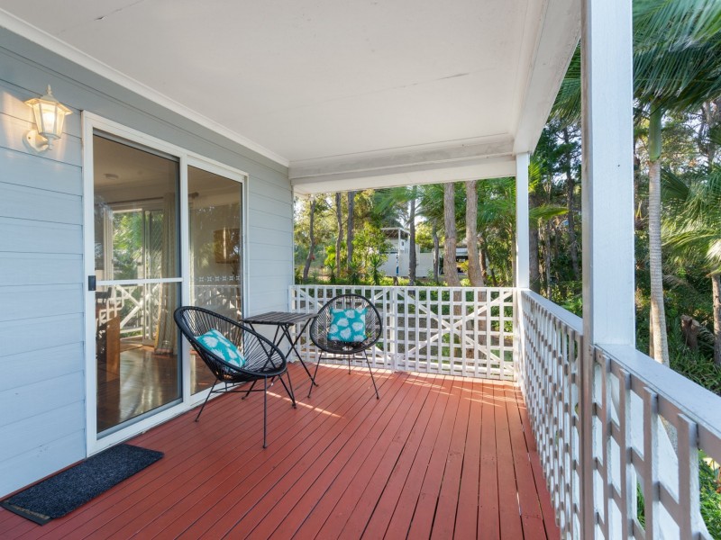 5 Golden Sands Boulevarde, Macleay Island QLD 4184