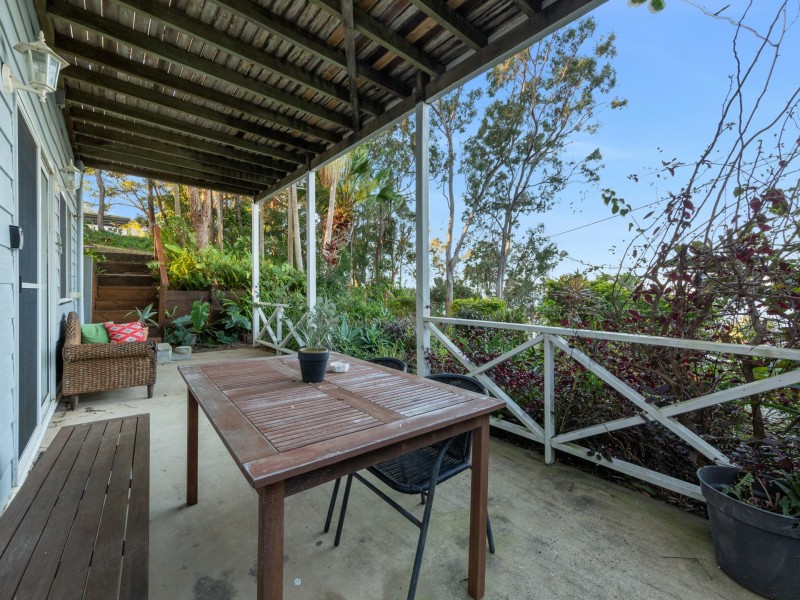 5 Golden Sands Boulevarde, Macleay Island QLD 4184