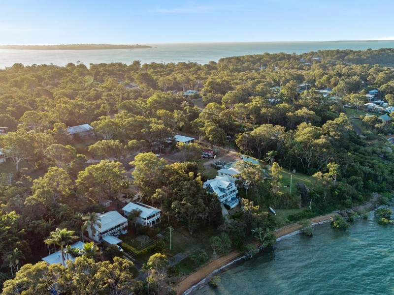 5 Golden Sands Boulevarde, Macleay Island QLD 4184